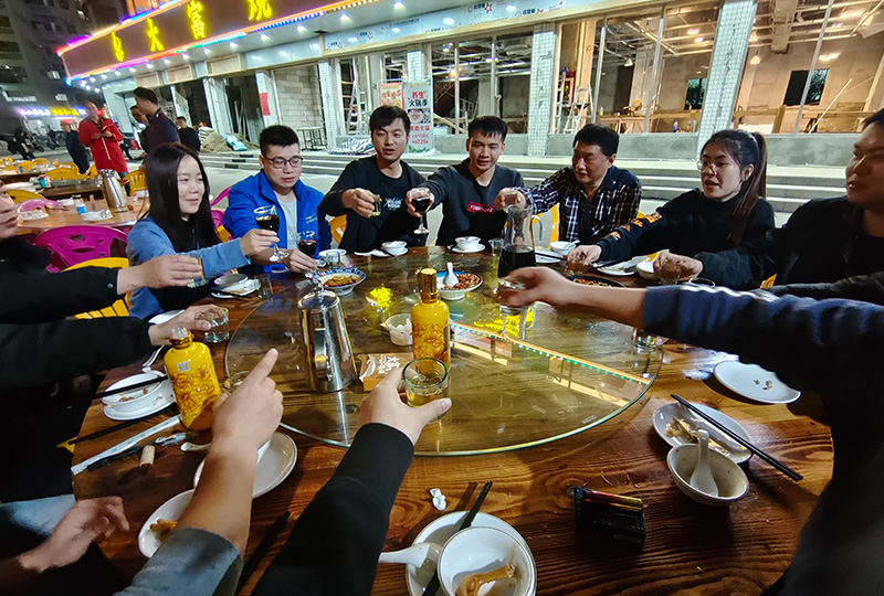 中美創力精英團隊戶外團建活動-錘煉團隊協作精神 14 深圳中美創力實業有限公司 14